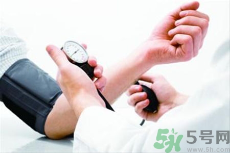 腦出血的護(hù)理措施有哪些？腦出血的飲食護(hù)理是什么？