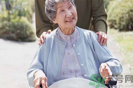 帕金森的易發(fā)人群有哪些？如何預(yù)防帕金森？