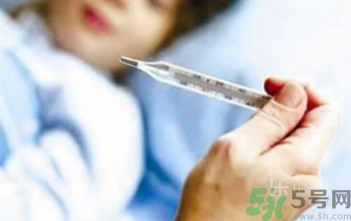 寶寶發(fā)燒多少度要吃退燒藥？寶寶發(fā)燒退燒藥多久吃一次？