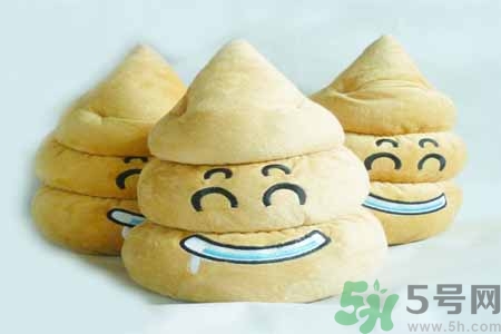 憋大便的危害有哪些？每天排便幾次算正常？