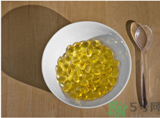 寶寶吃魚肝油會(huì)拉肚子嗎？寶寶吃魚肝油拉肚子怎么辦？