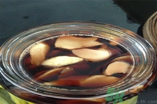 醋泡姜可以吃嗎？吃醋泡姜對(duì)人身體有什么好處嗎？