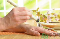 月經(jīng)期間可以做艾灸嗎？痛經(jīng)艾灸穴位解析