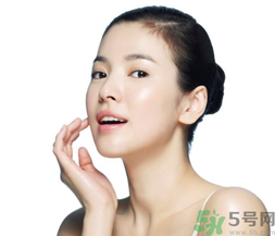 秋季皮膚起皮怎么回事？秋季皮膚護理小常識