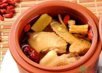秋季干燥喝什么湯最好？秋季養(yǎng)生湯推薦