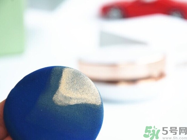 age20s粉底霜怎么用？愛紀二十粉底霜使用方法