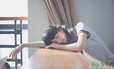 口吃會(huì)傳染嗎？口吃會(huì)遺傳嗎？