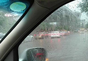 汽車在水中熄火怎么辦？汽車在水中熄火可以啟動嗎？