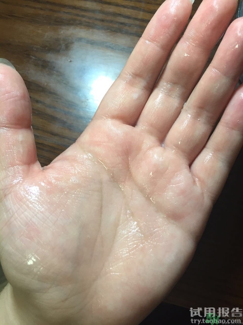 春雨和水光面膜哪個好？春雨面膜和水光面膜哪個好？