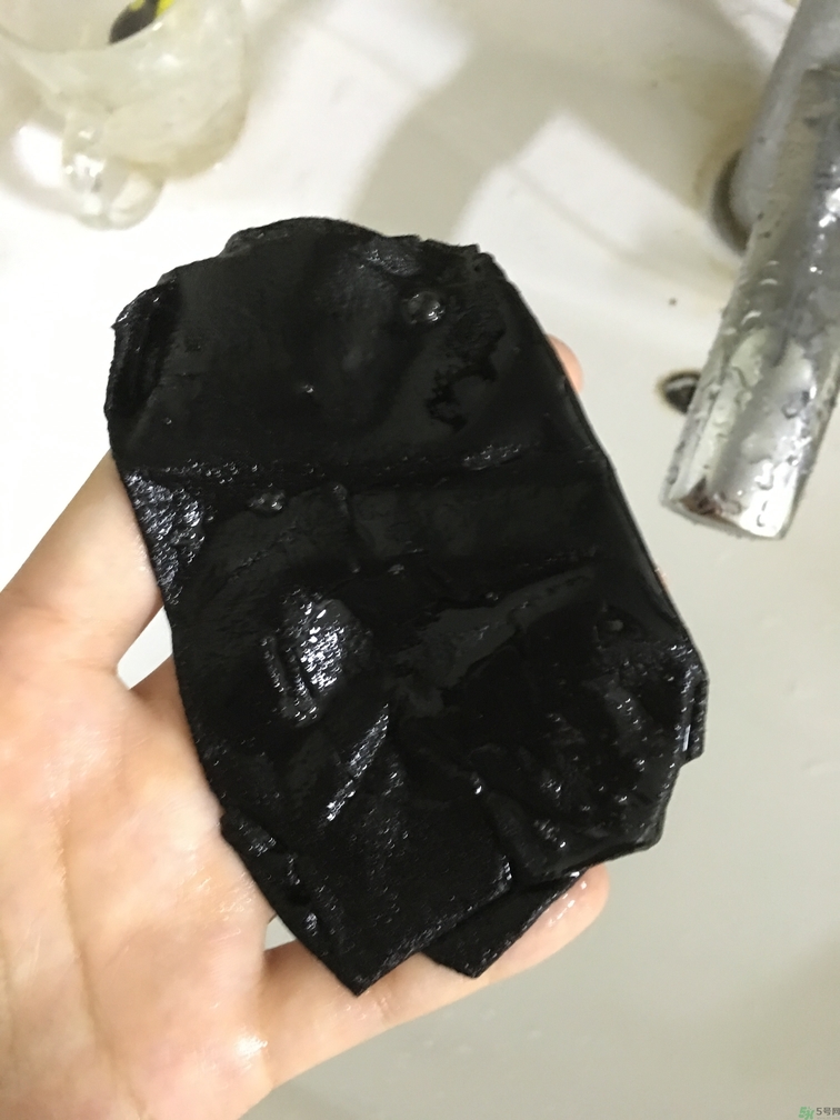 春雨和水光面膜哪個好？春雨面膜和水光面膜哪個好？