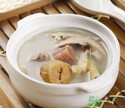 產后脫發(fā)吃什么好?治療產后脫發(fā)的小偏方 產后脫發(fā)吃什么好?治療產后脫發(fā)的小偏方