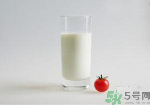 喝純牛奶會(huì)上火嗎？喝純牛奶有什么壞處？