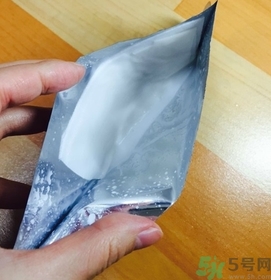 桃淑屋水光面膜和jayjun水光面膜哪個(gè)好？