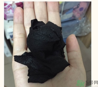 膜法世家黑面膜怎么樣？膜法世家水光黑面膜好用嗎？