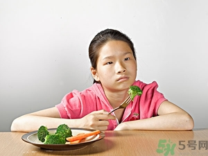 寶寶挑食不愛吃飯怎么辦？寶寶挑食怎么辦？