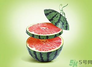 凍成冰的西瓜能吃嗎？吃西瓜拉肚子是怎么回事？