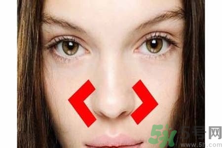 鼻翼長痘痘怎么回事？鼻翼長痘痘的原因是什么？