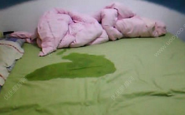 15歲男孩為什么會尿床？15歲男孩尿床怎么治療？