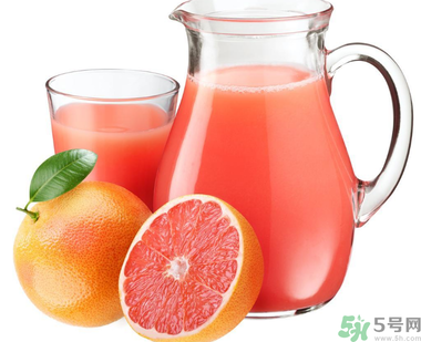 西柚怎么吃？西柚和什么榨汁好喝？