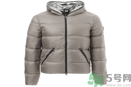 羽絨服日常如何保養(yǎng)？羽絨服局部清潔的方法有哪些？
