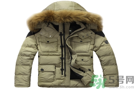 羽絨服日常如何保養(yǎng)？羽絨服局部清潔的方法有哪些？