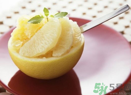 柚子皮可以泡水喝嗎？柚子皮泡水喝的功效