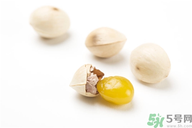 新鮮的白果怎么吃最好且有營養(yǎng)？白果怎么吃不會中毒？