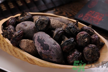 荸薺怎么去皮？荸薺煮多長時間？
