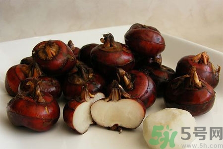 荸薺的營養(yǎng)價值是什么？荸薺一次可以吃多少？