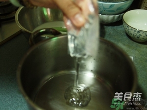 水晶月餅用的什么粉？水晶月餅的做法及配方