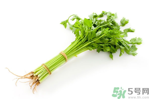 芹菜汁能去斑嗎？芹菜汁可以做面膜嗎？