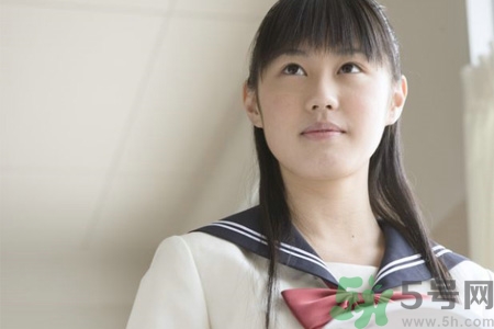 初中生女生的標準胸圍是多少？初中女生正常胸圍是多少？