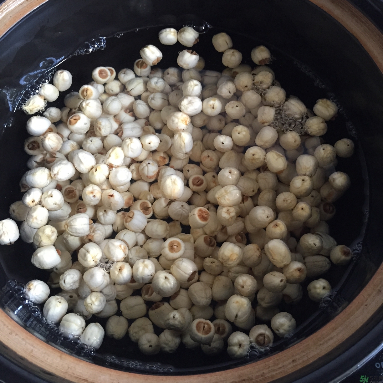 蓮蓉月餅的餡料是什么？蓮蓉月餅的餡料怎么做？