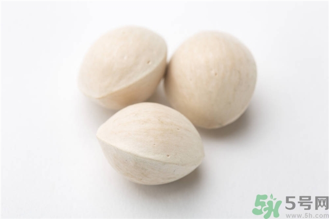 白果什么時候成熟？沒熟的白果能不能吃？