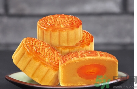 蛋黃月餅好吃嗎？蛋黃月餅?zāi)膫€(gè)牌子好吃？