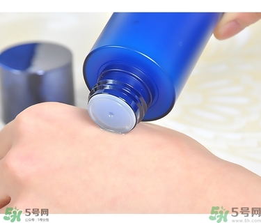 ahc水乳好用嗎？ahc水乳怎么樣？