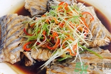 如何挑選新鮮魚？怎樣吃到不被污染的魚？