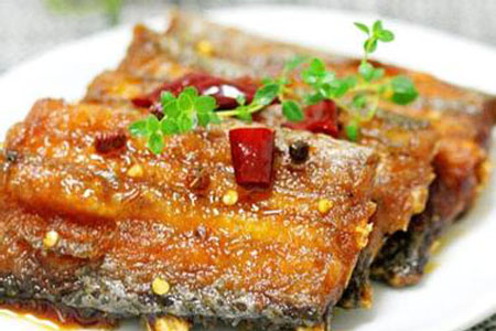 如何挑選新鮮魚？怎樣吃到不被污染的魚？