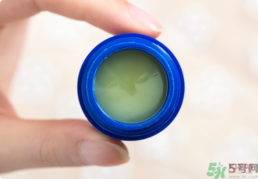 Blistex碧唇小藍罐好用嗎？怎么用？