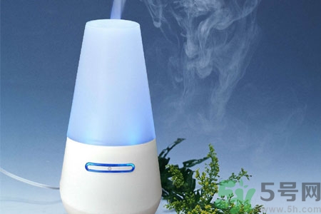 加濕器里可以加精油嗎？加濕器里可以加醋嗎？
