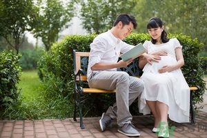 科學(xué)的胎教方法有哪些？怎么胎教培養(yǎng)聰明寶寶？