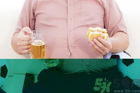 晚上不吃飯真的能減肥嗎？不吃晚飯的危害有哪些？