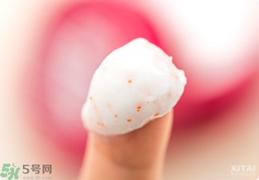 資生堂護手霜怎么樣？資生堂護手霜100g紅罐好用嗎？