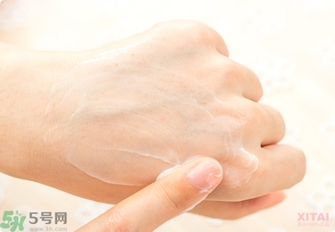 資生堂護手霜怎么樣？資生堂護手霜100g紅罐好用嗎？