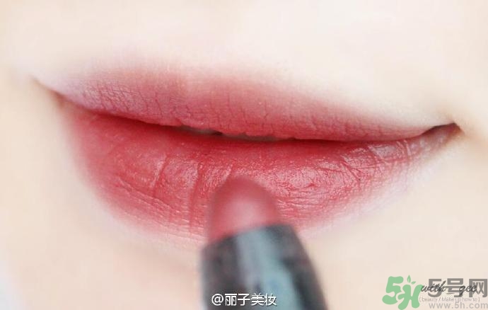 韓孝珠妝怎么化？韓孝珠韓式清新裸妝怎么化？