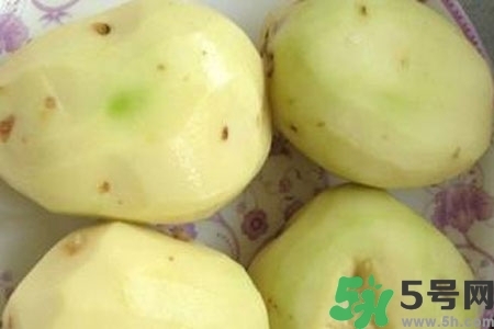 土豆發(fā)綠還能吃嗎？土豆發(fā)綠皮削皮后能吃嗎？