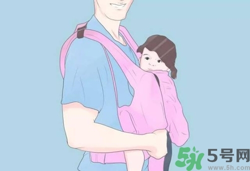 嬰兒怎么抱？嬰兒怎么抱著喂奶？