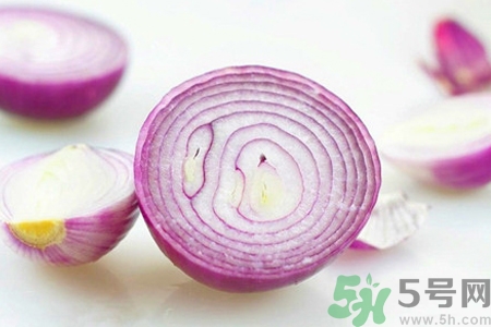 吃洋蔥的好處和壞處是什么？吃洋蔥可以降血糖嗎？