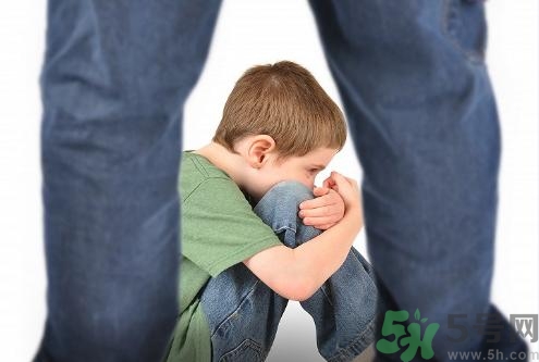 打罵孩子是犯罪行為嗎？打罵孩子對孩子的影響