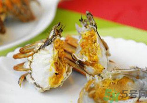 大閘蟹蒸多長時間？沒熟的大閘蟹可以吃嗎？